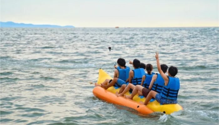 water-sports-at-nagaon-in-alibag-in-maharshtra-cost